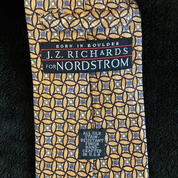 Assorted ties - Picture 4 of 6